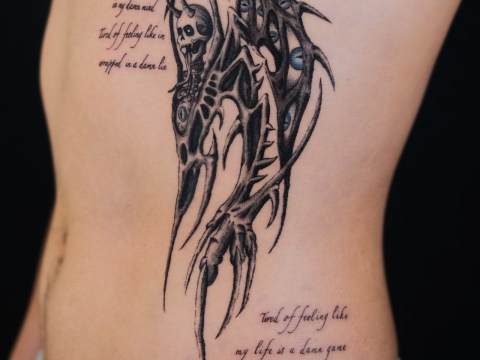 HÌNH XĂM BLACKWORK 