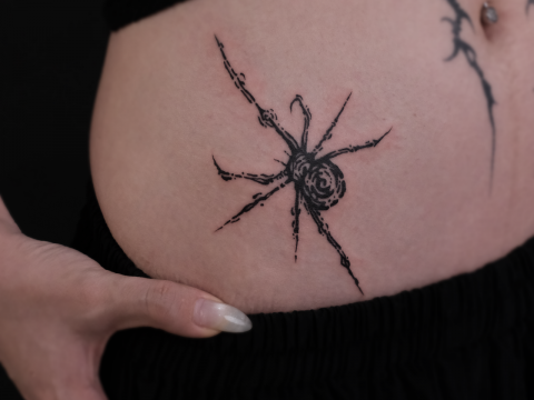 HÌNH XĂM BLACKWORK 