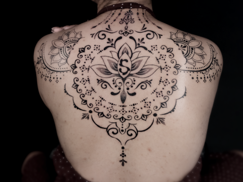 HÌNH XĂM BLACKWORK 